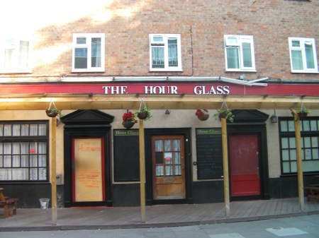 The Hour Glass Hotel & Pub, Walworth, London