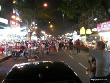 street food in Kuala Lumpur on Alor street