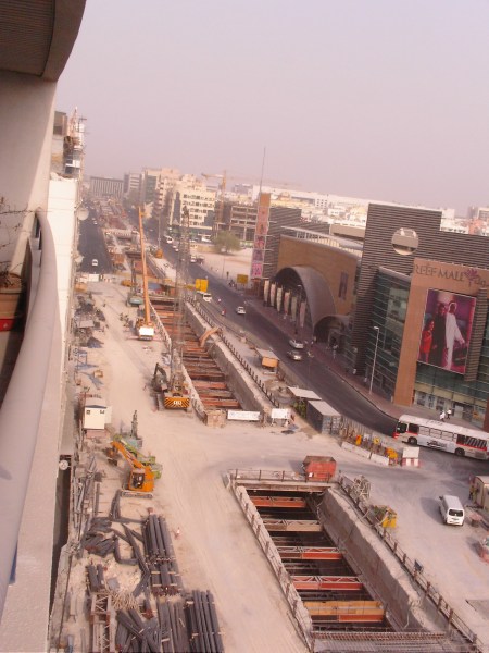 Salahuddin Road under construction