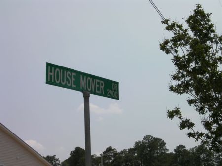 street sign for housemover drive