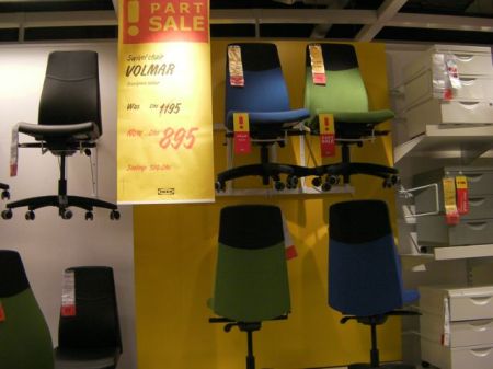 Star Trek Chairs office chairs that look like they are wearing Star Trek uniforms