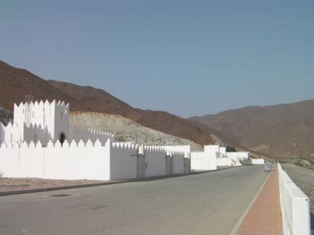 Wadi Al Helo Neighborhood white houses up close