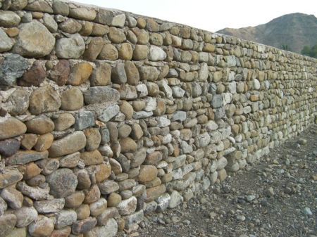 Bthnah Fort 9 stone wall