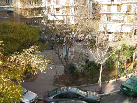 Agios Gorgiou Square a round park