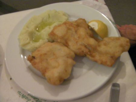 fried fish and mashed potatoes