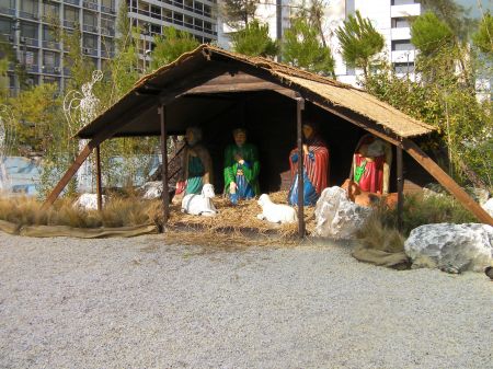 life sized nativity scene