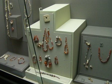 showcase displaying carnelian jewellery