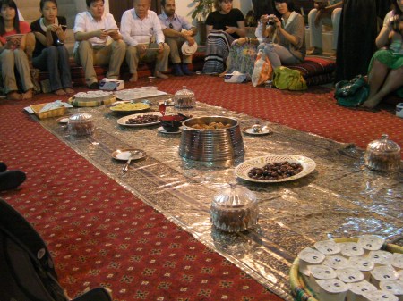 Dessert dessert dishes laid out on the carpet