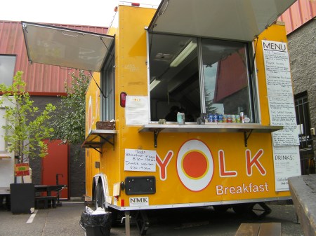 yellow food cart