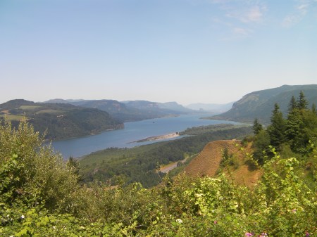view of the Columbia River from Crown Point