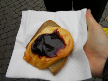slice of bread, grilled cheese, fruit jam