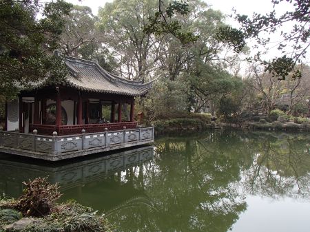 Chinese garden, building structure on the edge of a lake